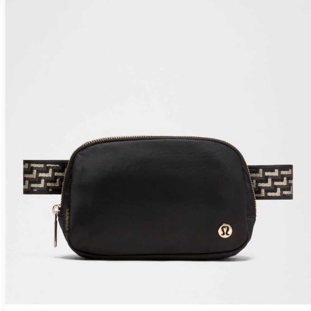 Lululemon *L Monogram Belt Bag Limited Edition Gold Luxury Authentic Sealed NWT - Picture 1 of 1